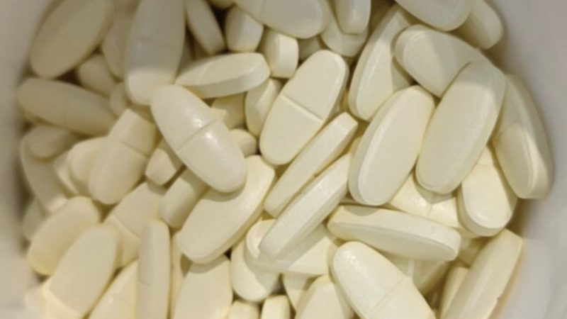 在选择眼贴膜叶黄素定制工厂时，可以从以下几个方面进行参考：